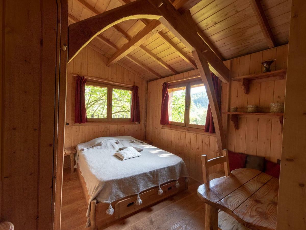 Les Cabanes De Labrousse Saint-Julien-Labrousse Room photo
